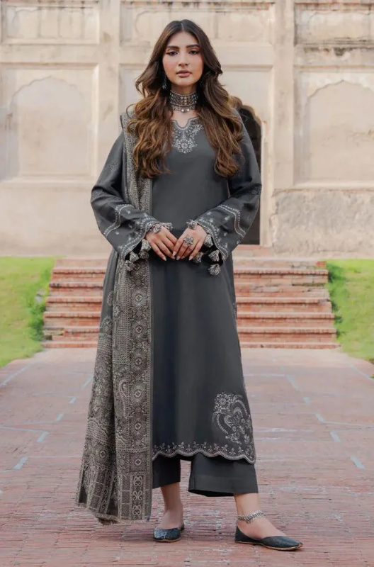 3pics women's unstitched embroidered suit