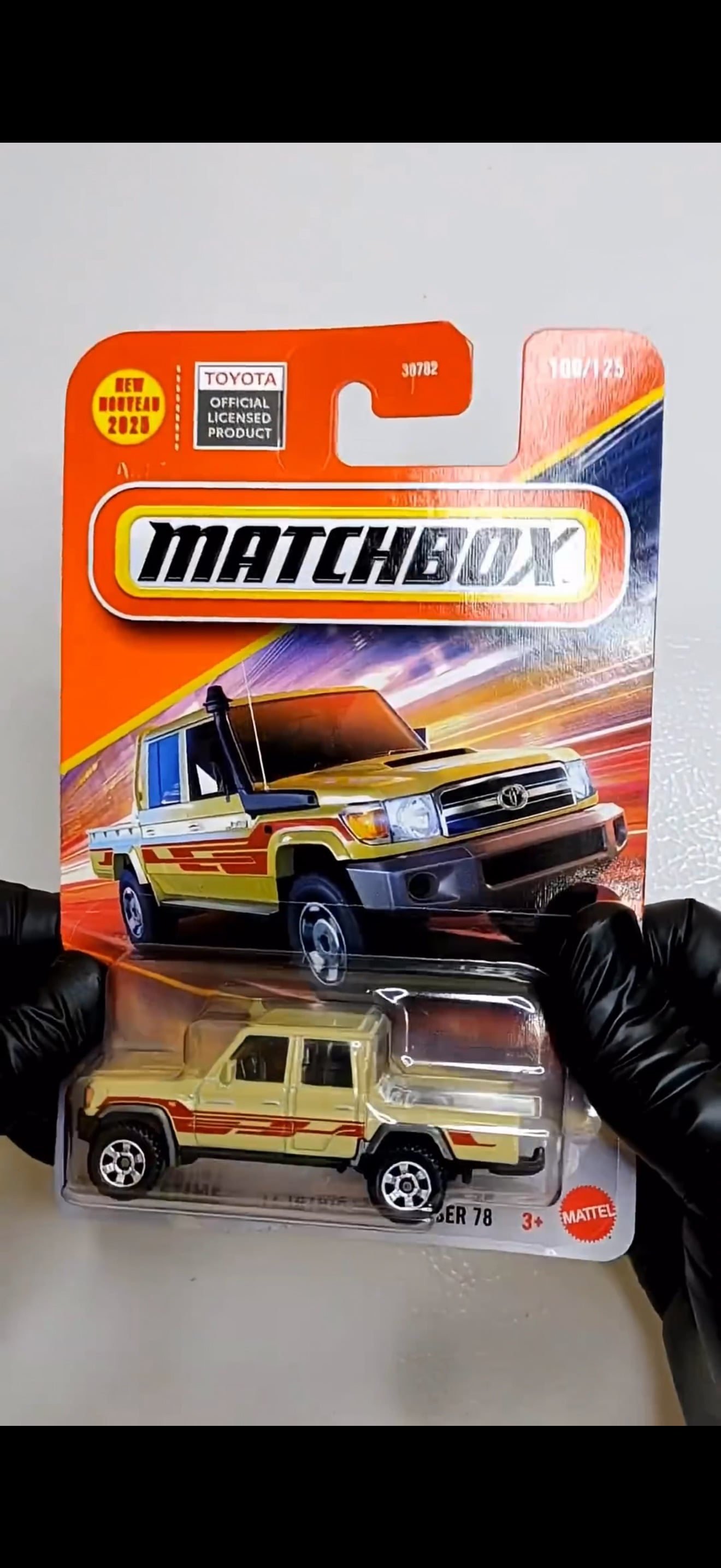 🚙✨ Los detalles hacen la diferencia.
Descubre piezas seleccionadas para llevar tu colección a otro nivel.