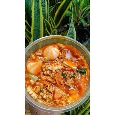 Jajanan Seuhah Mak' Lin - Adipati Ukur