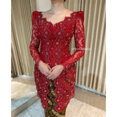 Kebaya Pesta